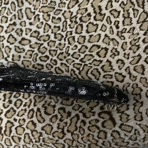 Victoria’s Secret sequin clutch in black, but has a shimmer of silver - Picture 5 of 8